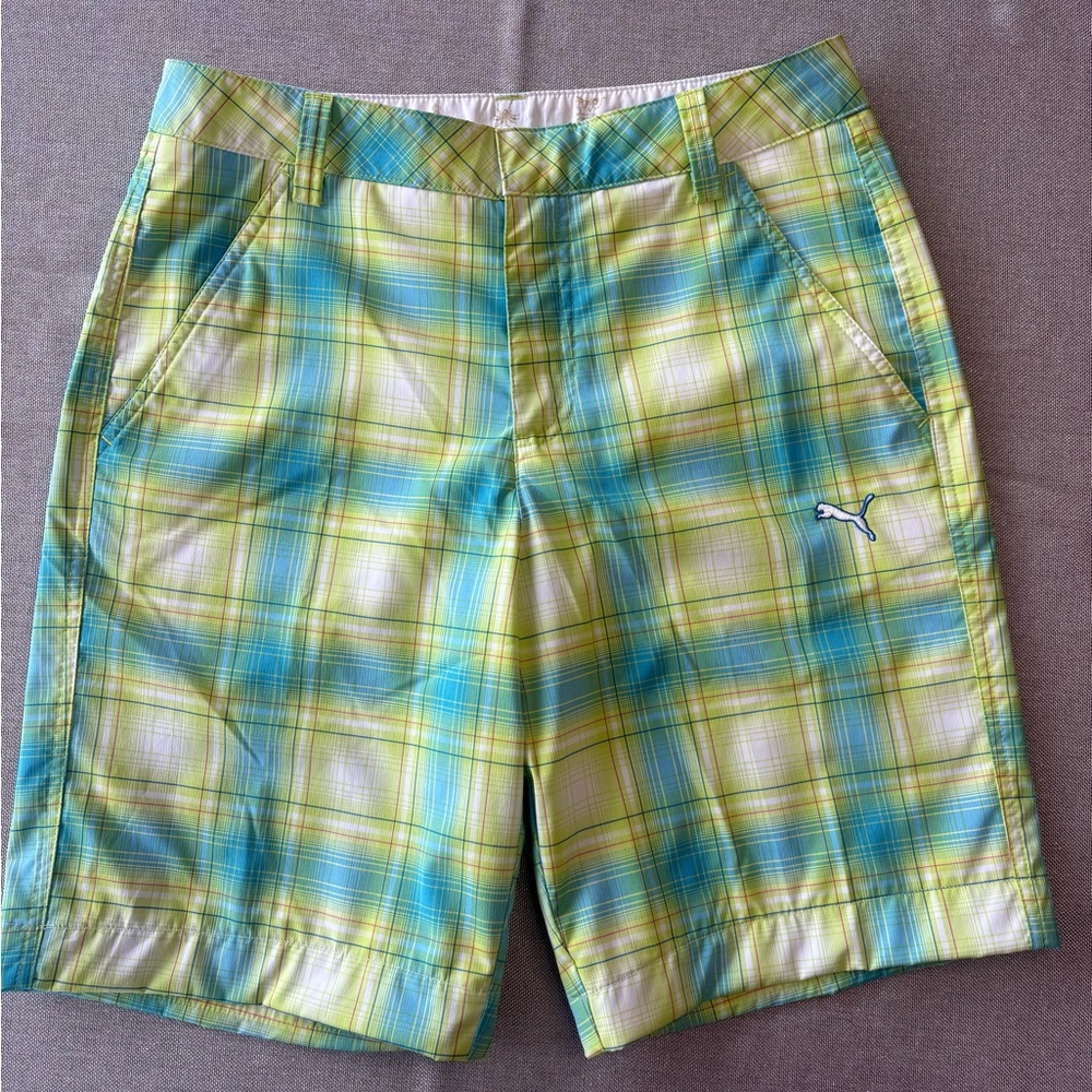 Puma Women’s Dry Cell Golf Shorts Size 28 4 Pockets Zipper Close, Belt Loops